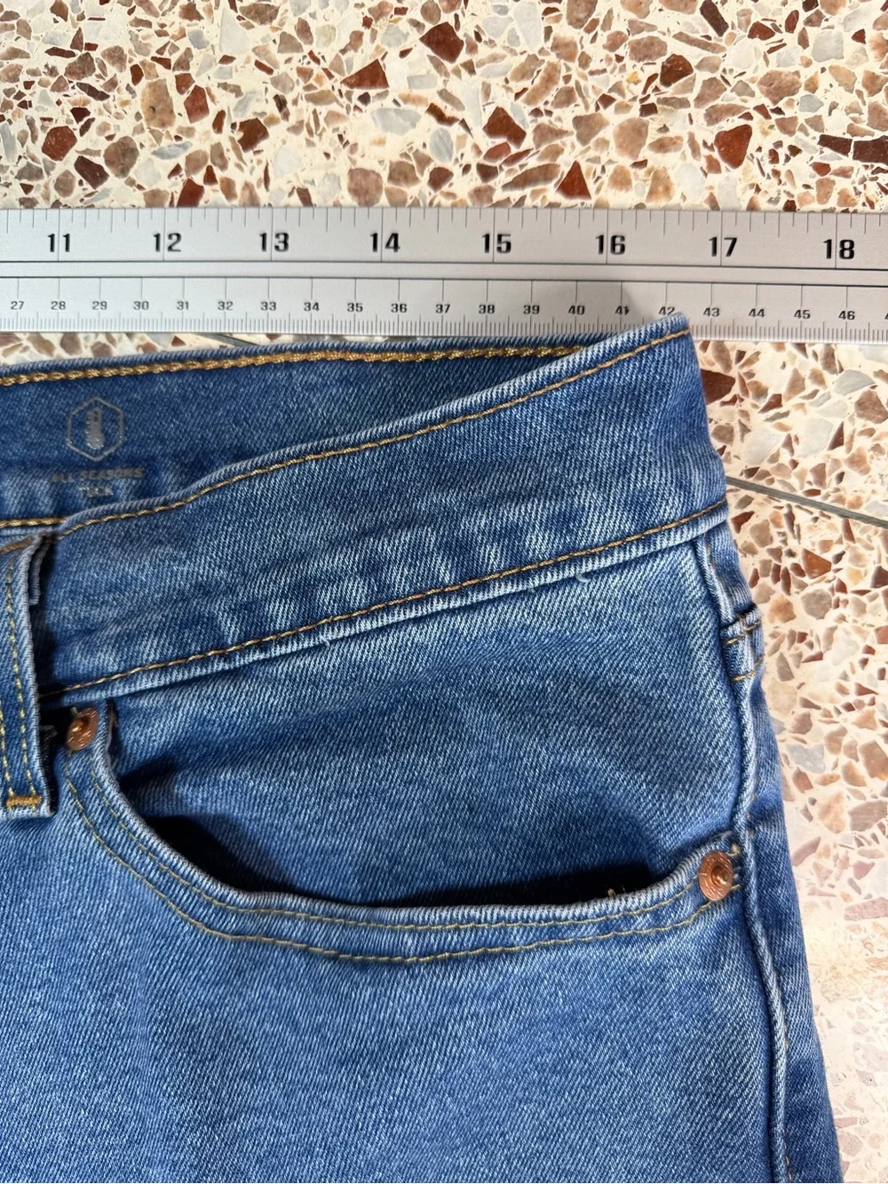 Vintage Levi's 511 Men's Slim Fit Blue Denim Jeans Medium Wash Cotton 5-Pocket